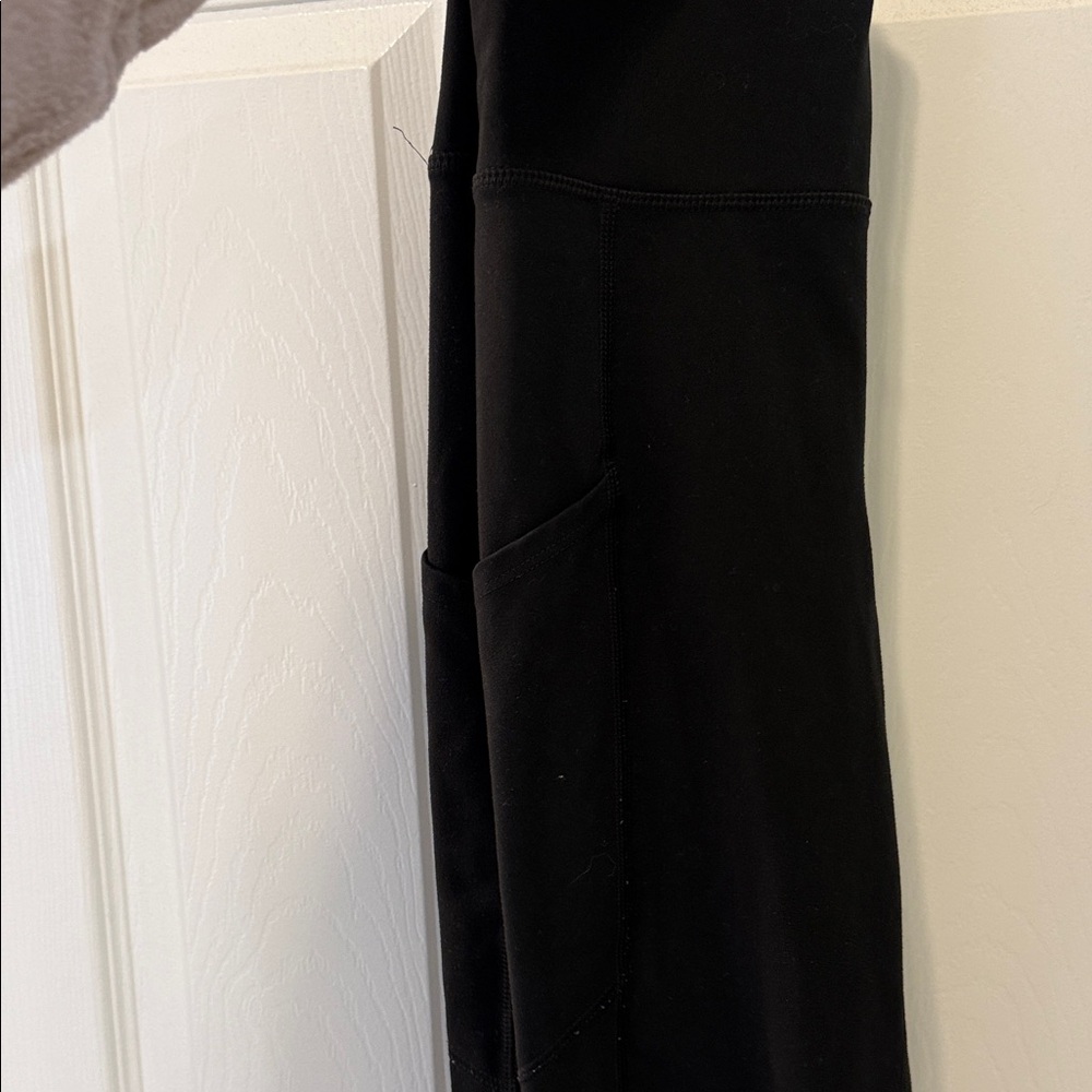 Black Leggings with Pocket